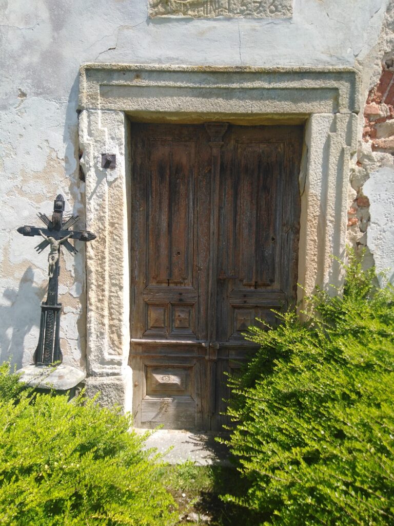Church of Saint James the Greater in Chylice: A Baroque Parish Church in Czechia 2 Kostel sv. Jakuba Většího (Mirošov, Rokycany, Česko)