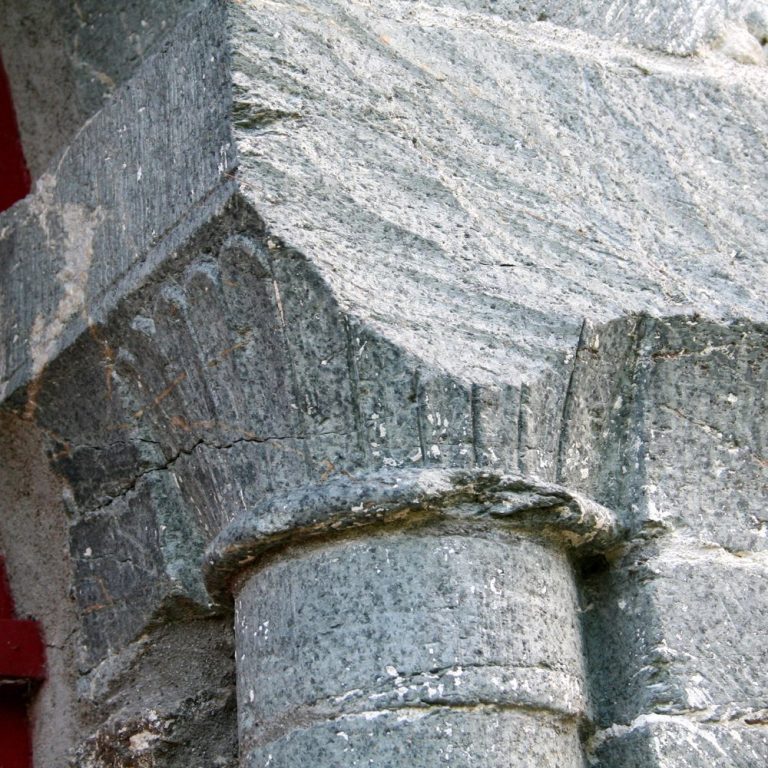 Byneset Church: A Medieval Romanesque Parish Church in Norway