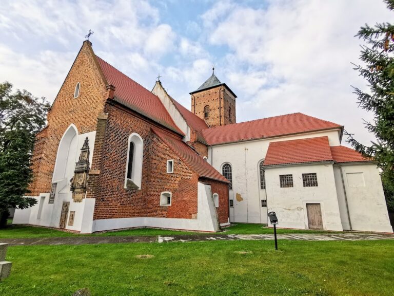 Exaltation of the Holy Cross Church in Sośnica: A Roman Catholic Parish Church