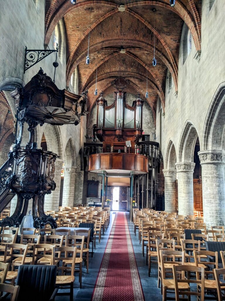 Onze-Lieve-Vrouwkerk: A Medieval Parish Church in Herent, Belgium 2 Onze-Lieve-Vrouwkerk