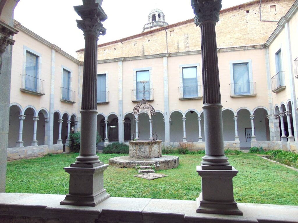 Sant Esteve de Banyoles: A Benedictine Monastery in Catalonia 2 Sant Esteve de Banyoles