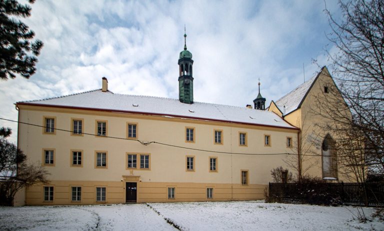 Augustinian Monastery at Pšovka in Mělník: A Former Calced Augustinian Complex