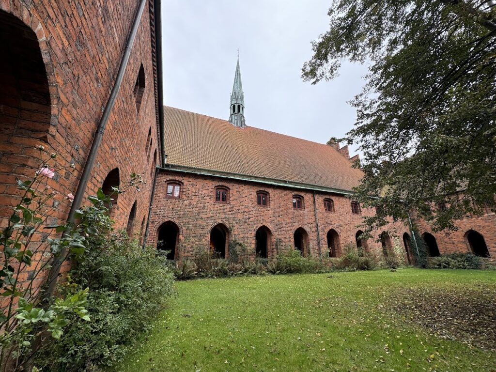 Carmelite Priory, Helsingør: A Medieval Monastic and Hospital Complex 3 Carmelite Priory, Helsingør