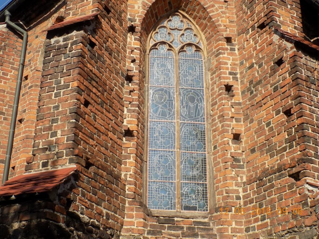 Kościół Podwyższenia Krzyża Świętego w Gaci: A Gothic Church in Poland 2 Kościół Podwyższenia Krzyża Świętego w Gaci
