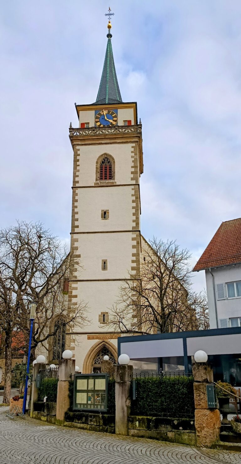 Martinskirche Metzingen: A Late Gothic Evangelical Parish Church in Germany