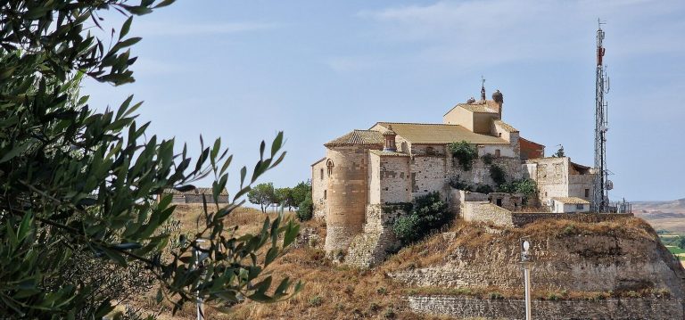 Hermitage of San Nicolás de Bari: A Romanesque and Baroque Church in Spain