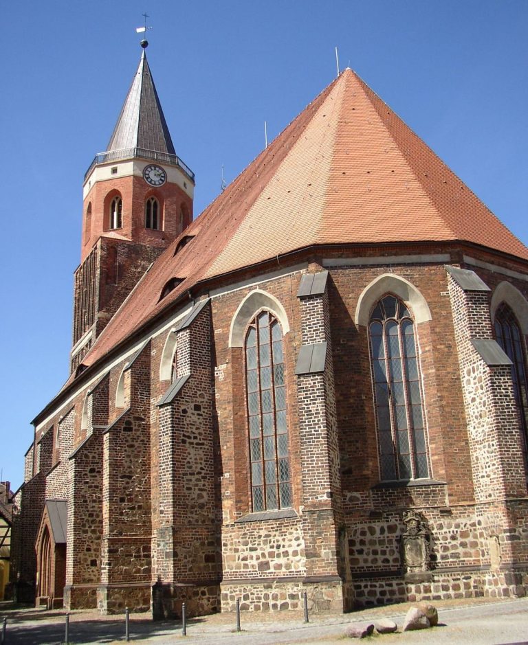 Parish Church in Calau: A Late Gothic Evangelical Church in Germany