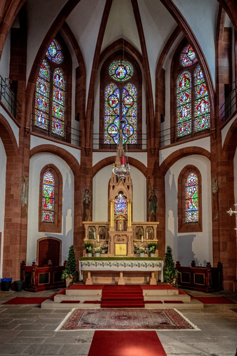 St. Johannes der Täufer: Parish Church in Amöneburg