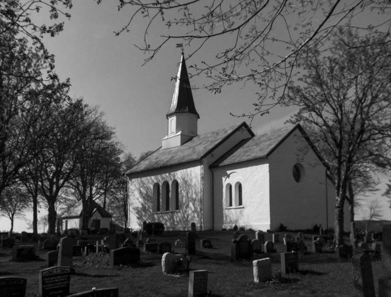 Ørland Church: A Romanesque Parish Church in Norway