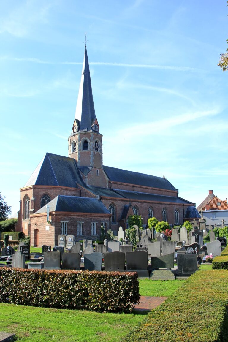 Sint-Amanduskerk: Parish Church of Bavikhove in Belgium