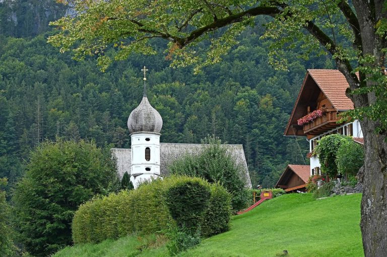St. Nikolaus: A Late Gothic Filial Church in Füssen