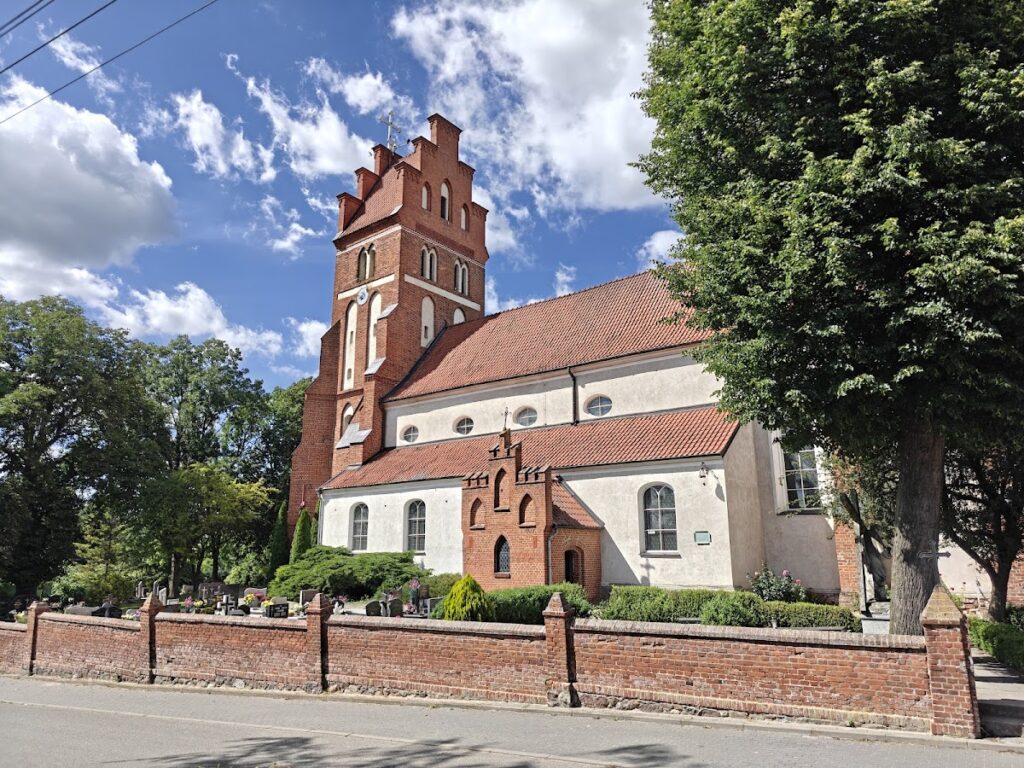 Church of the Assumption in Nowa Cerkiew: A Medieval Parish Church in Poland 1 Church of the Assumption in Nowa Cerkiew