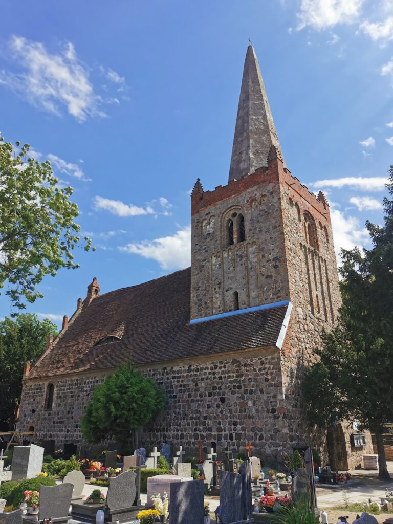 Church of Christ the King in Witnica: A Medieval Parish Church