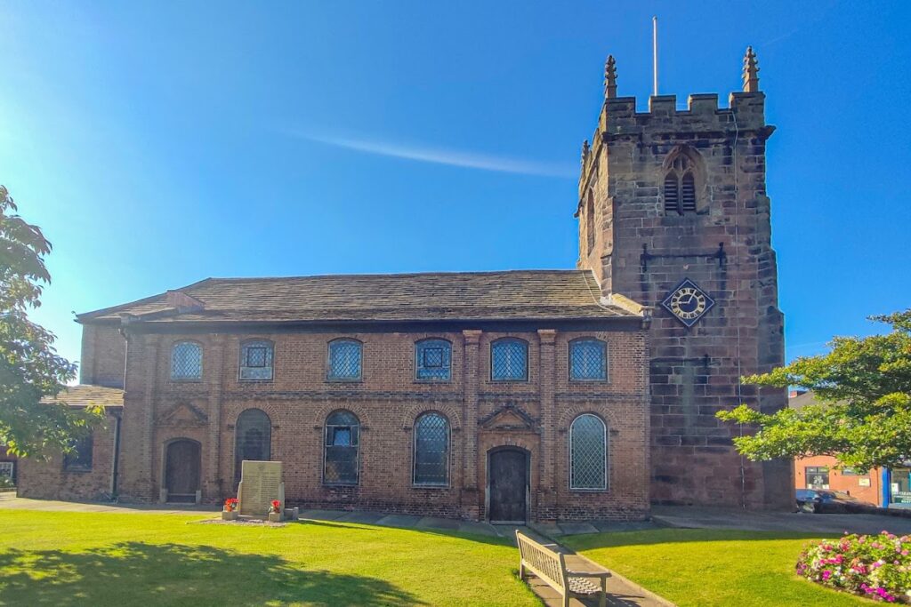 St Luke's Church, Holmes Chapel: A Medieval Anglican Parish Church 1 St Luke's Church, Holmes Chapel