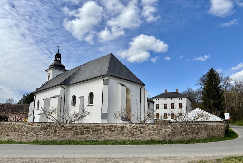 Kostel svatého Martina: A Medieval Parish Church in Bohušov, Czechia 1 Kostel svatého Martina