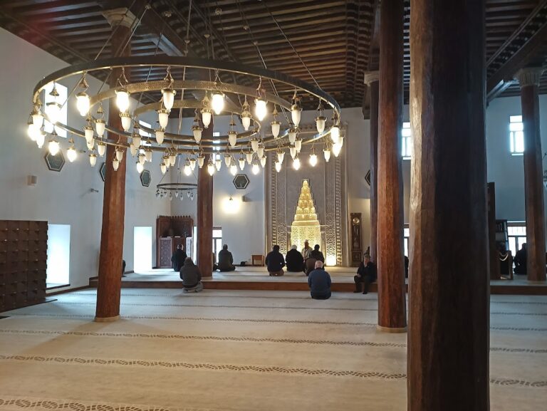 Ahi Elvan Mosque: A historic mosque in Ankara