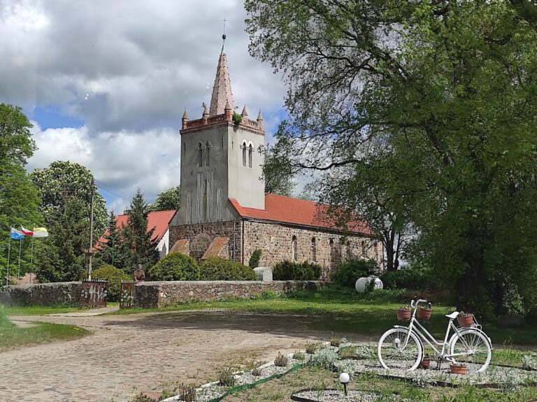 Church of St Jude Thaddeus in Lubicz: A Roman Catholic Parish Church