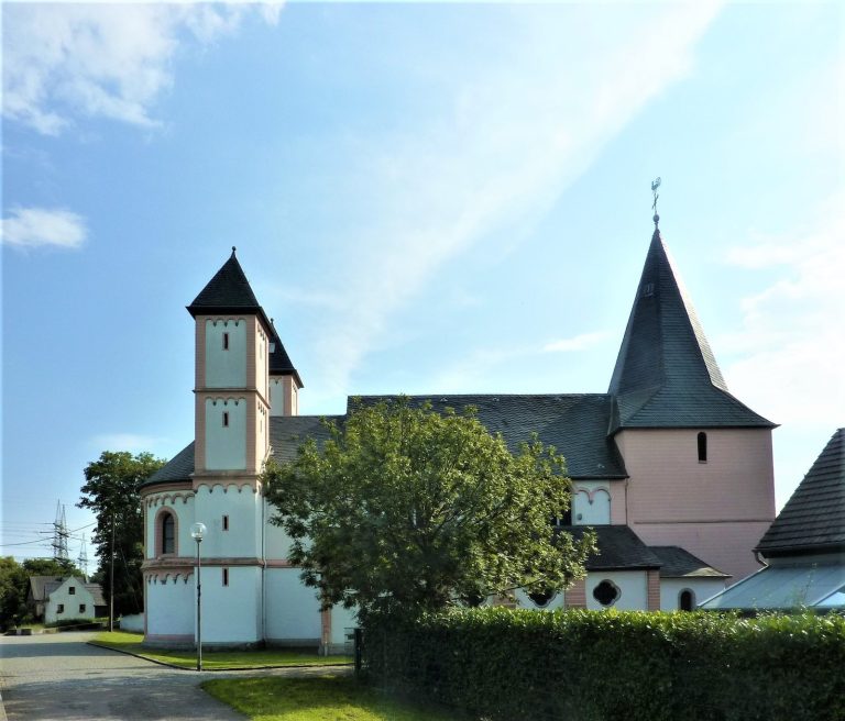 St. Amandus: A Roman Catholic Church in Cologne-Rheinkassel