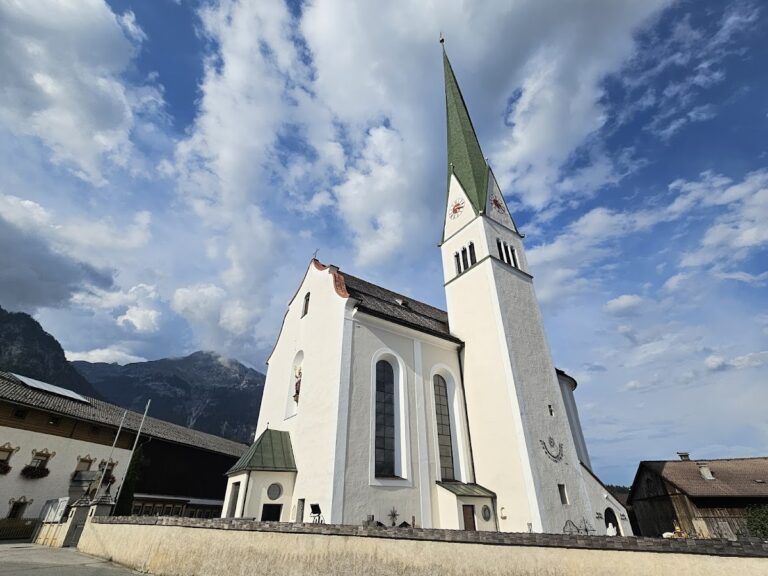 Parish Church of Saints Martin and Nicholas, Wiesing: A Baroque Church in Austria