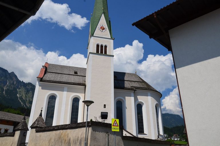 Parish Church of Saints Martin and Nicholas, Wiesing: A Baroque Church in Austria