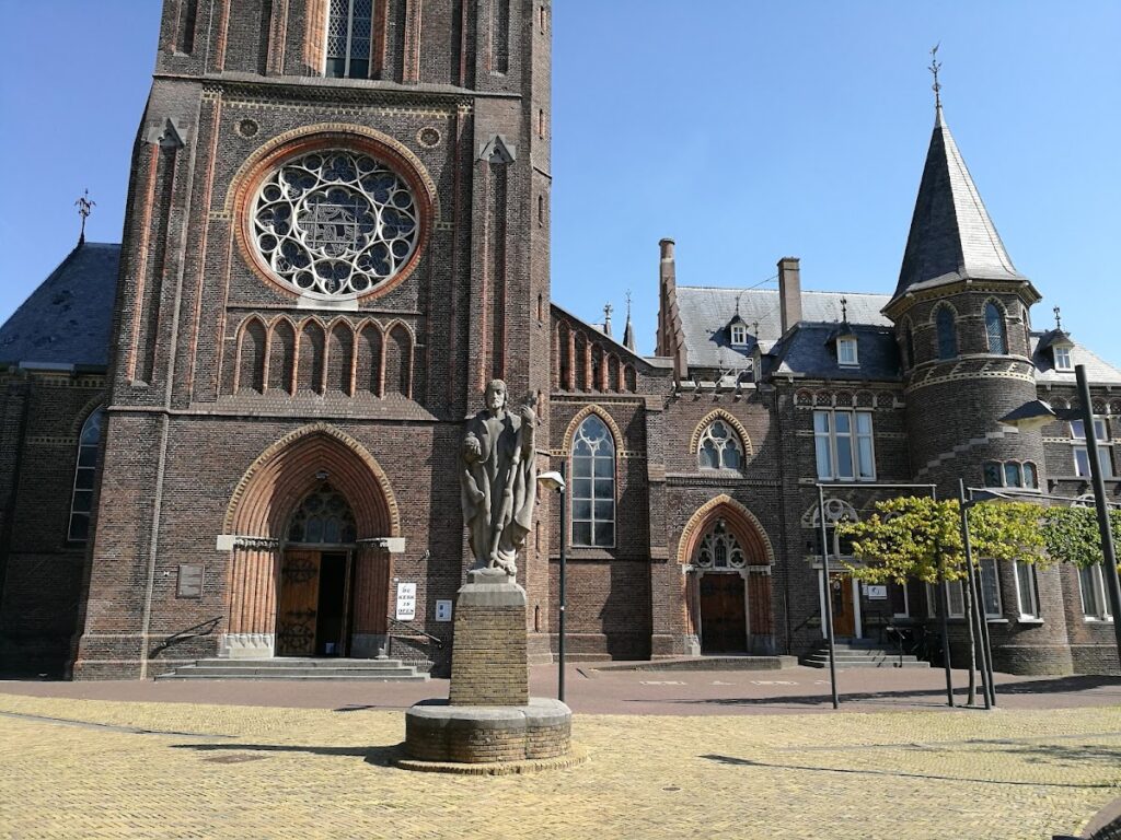 Sint-Vituskerk: Leeuwarden’s Former Cathedral Church 3 Sint-Vituskerk