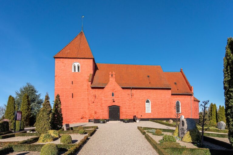 Tingsted Church: A Romanesque Parish Church in Denmark