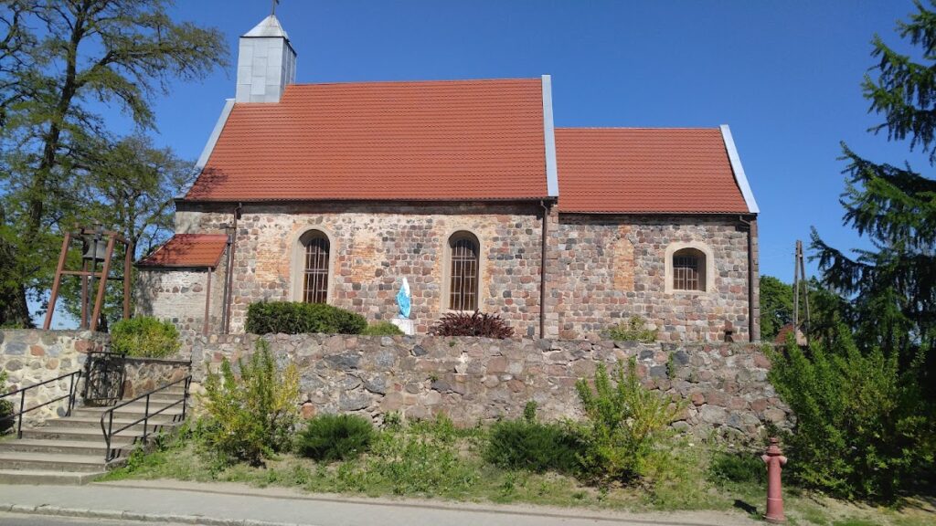 Saint Anthony of Padua Church in Grzybno: A Romanesque Parish Church 1 Saint Anthony of Padua church in Grzybno