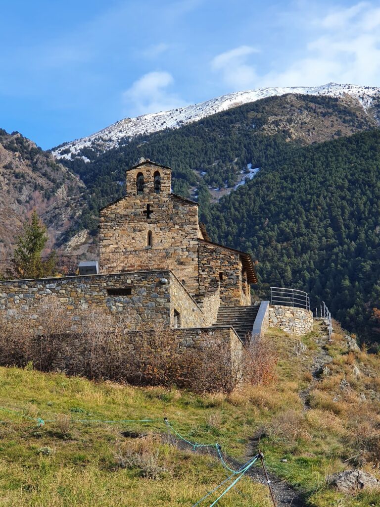 Església de Sant Serni de Nagol: An Eleventh-Century Romanesque Church in Andorra 2 Església de Sant Serni de Nagol