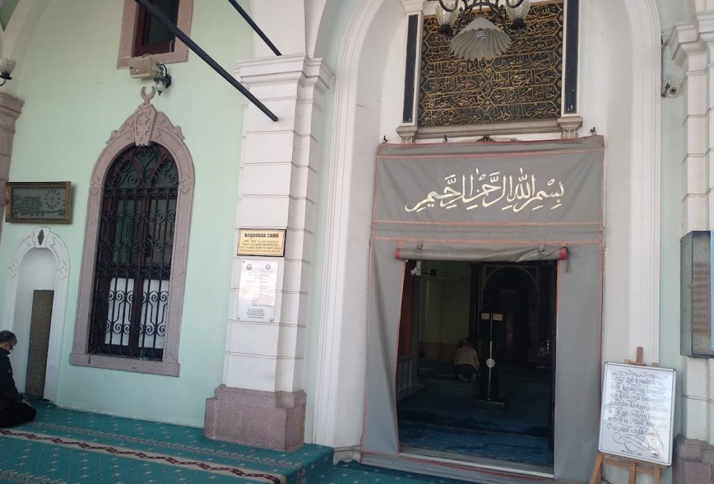 Başdurak Mosque
