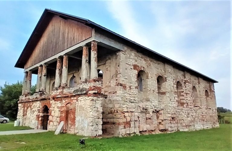 Synagogue in Nowy Korczyn: An Orthodox Jewish House of Worship in Poland