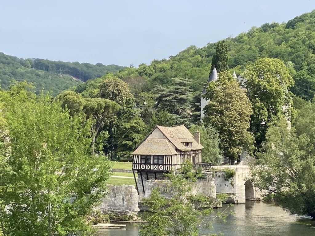 Le Vieux-Moulin: A Historic Watermill on Vernon’s Medieval Bridge 4 Le Vieux-Moulin
