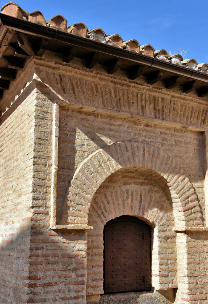 Aljibe del Rey: An 11th-Century Water Cistern in Granada 1 Aljibe del Rey