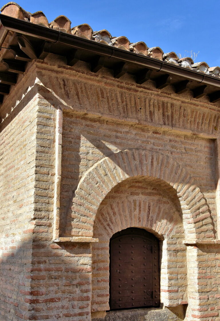 Aljibe del Rey: An 11th-Century Water Cistern in Granada
