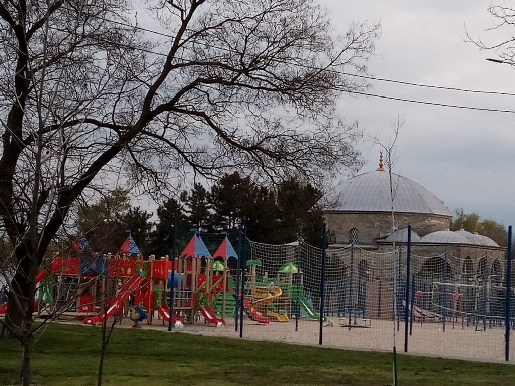 Izmail Mosque: A Former Ottoman Mosque in Ukraine 2 Izmail Mosque
