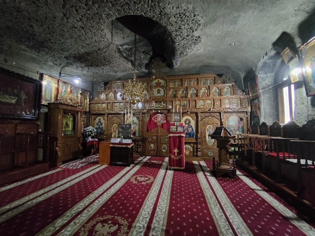 Nămăești Monastery: A Rock-Cut Orthodox Women’s Monastery in Romania 3 Nămăești Monastery