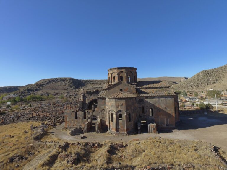 Cathedral of Talin: A Seventh-Century Armenian Apostolic Cathedral