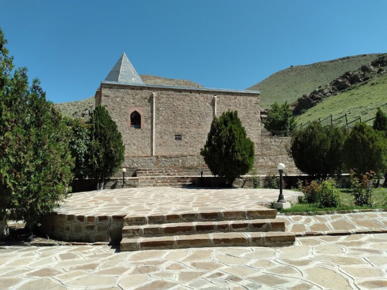 Khanegah Tomb: A Medieval Sufi Mausoleum Complex in Azerbaijan