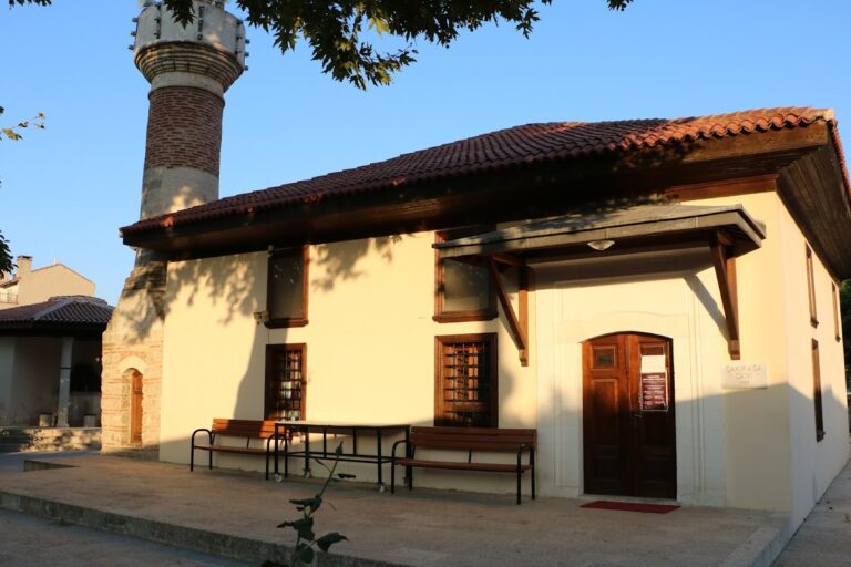Çakır Ağa Mosque: A 15th-century Ottoman neighbourhood mosque in Turkey