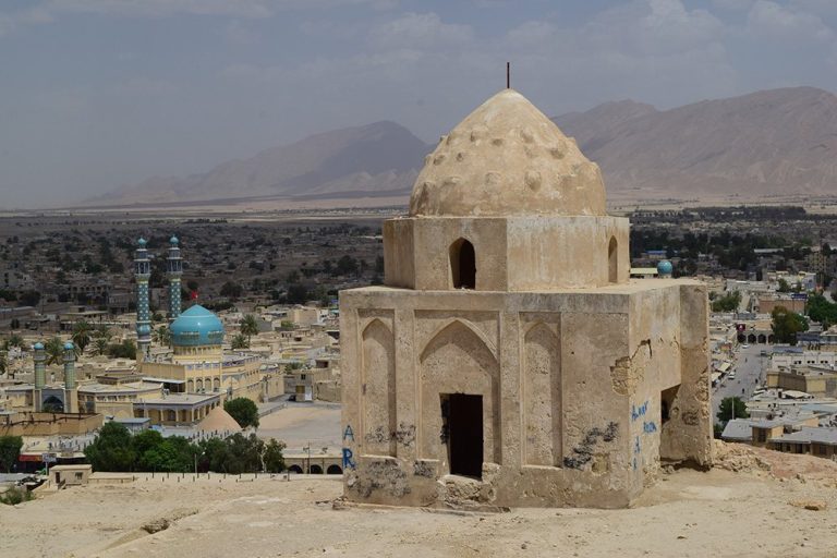 Jameh Mosque of Lar: A Safavid Friday Mosque in Iran