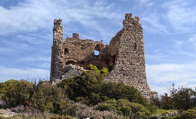 Tower of Dotia: A Genoese Defensive Tower on Chios