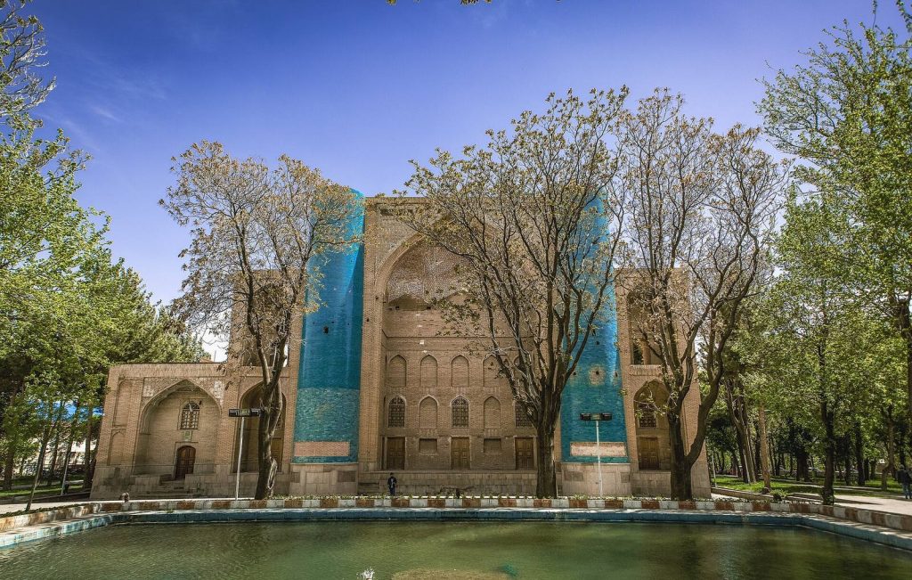 Shahabuddin Ahari Mausoleum: A Safavid Mausoleum and Sufi Complex in Iran 2 Shahabuddin Ahari Mausoleum
