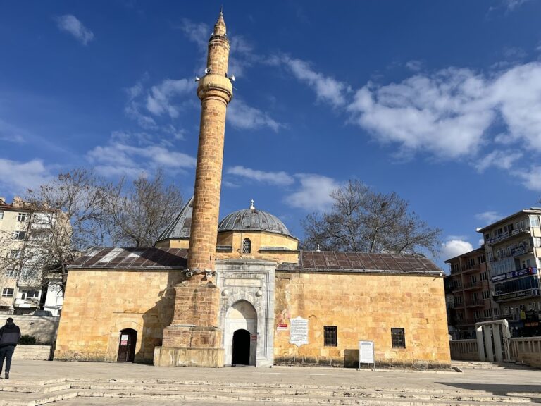 Tomb of Ahi Evren: A Mosque-Tomb Complex in Kırşehir, Türkiye