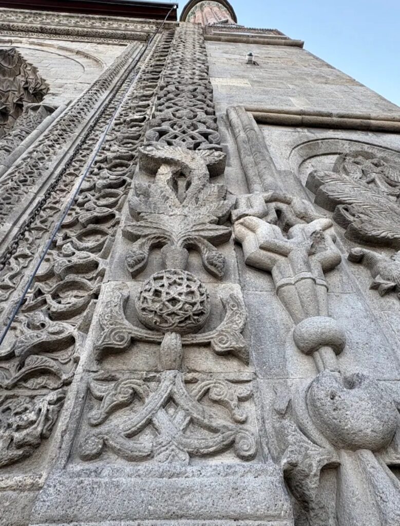 Çifte Minareli Madrasa