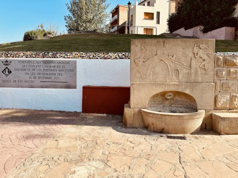 Pont del Diable: Roman river crossing and historic bridge in Spain