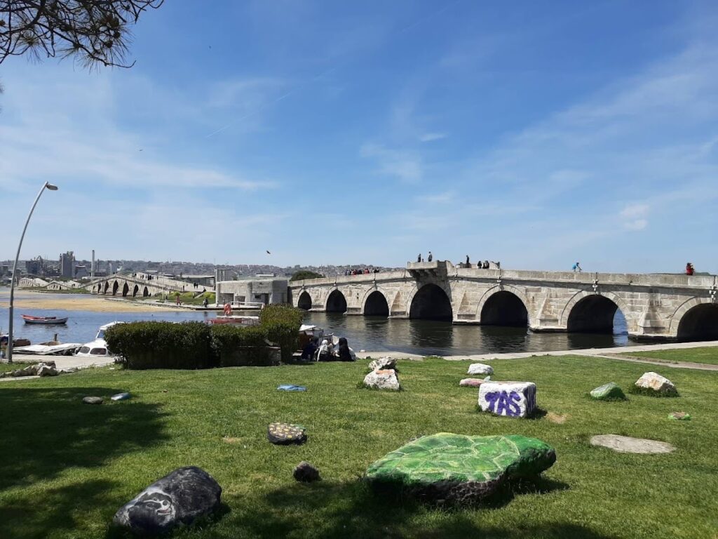 Kanuni Sultan Süleyman Bridge: An Ottoman Crossing at Büyükçekmece 3 Kanuni Sultan Suleiman bridge