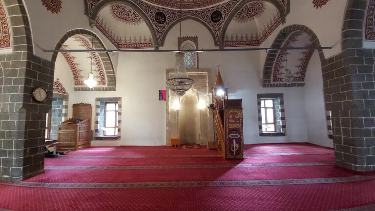 Nebi Mosque: An Aq Qoyunlu-Period Mosque in Diyarbakır
