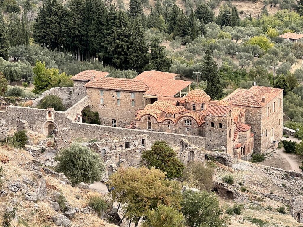Metropolis of Mystras: Cathedral of the Byzantine Castle-City 2 Metropolis of Mystras