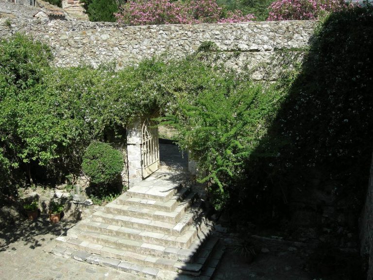 Metropolis of Mystras: Cathedral of the Byzantine Castle-City