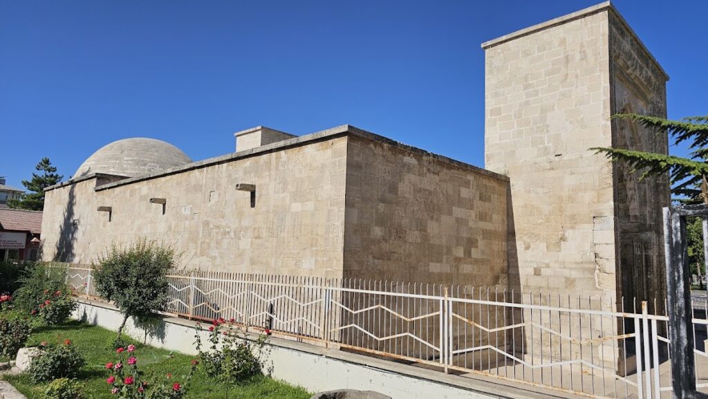 Hatuniye Medresesi: A Fourteenth-Century Islamic School in Karaman 2 Hatuniye Medresesi