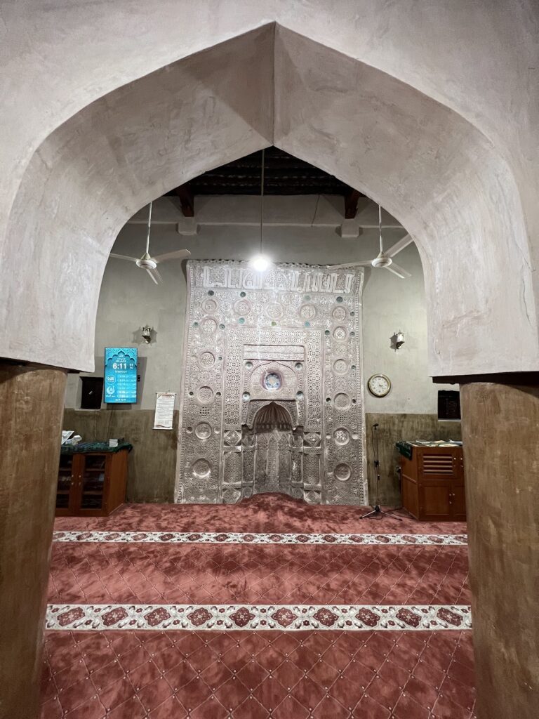 Al-Shawathna Mosque: A Historic Mosque in Nizwa, Oman